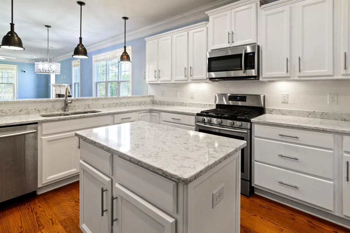 Filth & Squalor Cleanup in Hunters Creek, FL